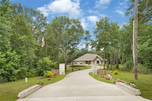 182 Stagecoach Circle, Huntsville, TX 77340