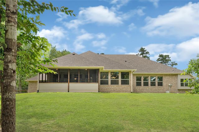 182 Stagecoach Circle, Huntsville, TX 77340