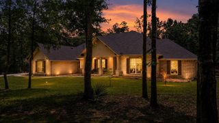 182 Stagecoach Circle, Huntsville, TX 77340