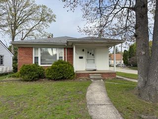 600 S MINERVA Avenue, Royal Oak, MI 48067