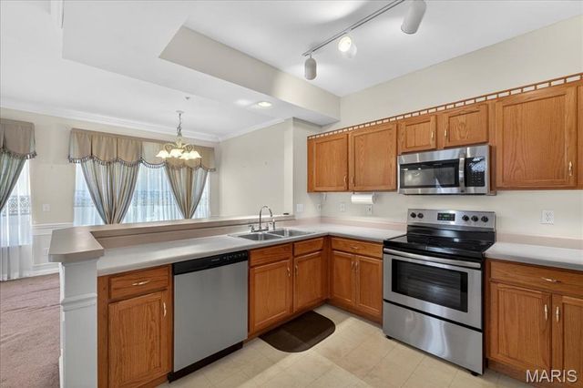 1251 Gardens Circle Drive 2B, Unincorporated, MO 63125
