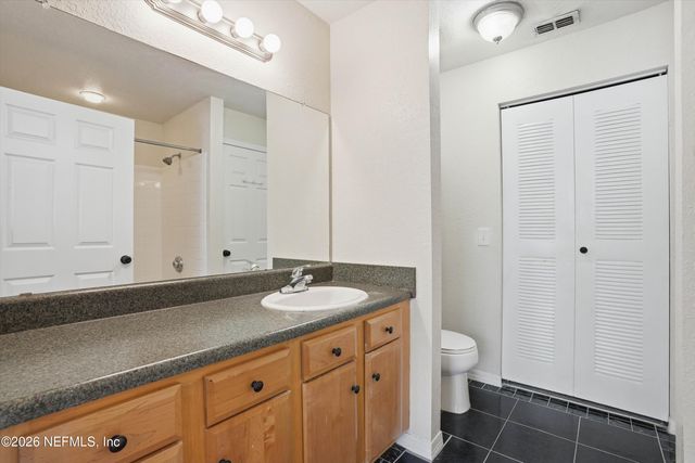 13700 RICHMOND PARK Drive N 305, Jacksonville, FL 32224