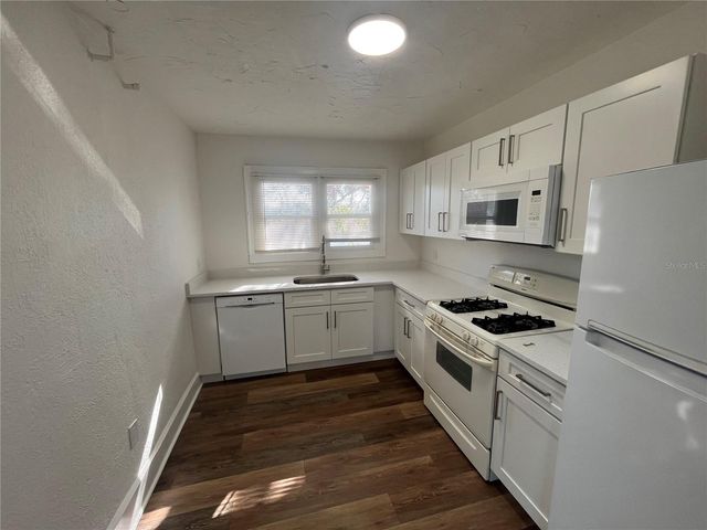 1402 N GARDEN AVENUE, Clearwater, FL 33755