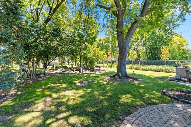 169 W 25TH AVENUE, Oshkosh, WI 54902