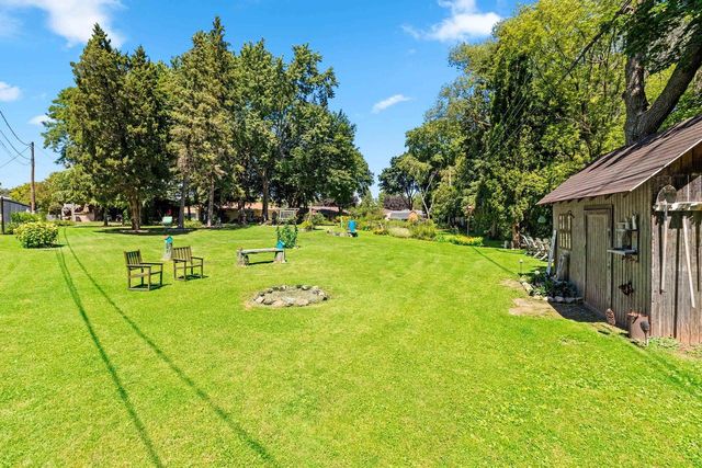 169 W 25TH AVENUE, Oshkosh, WI 54902