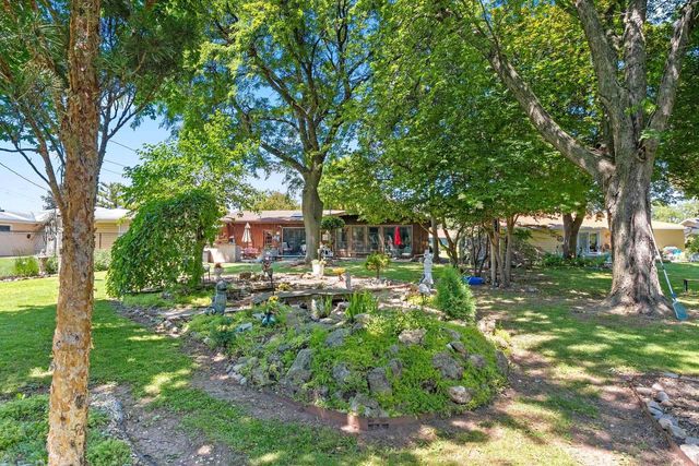 169 W 25TH AVENUE, Oshkosh, WI 54902