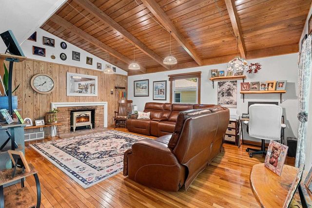 169 W 25TH AVENUE, Oshkosh, WI 54902