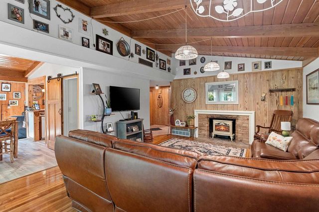 169 W 25TH AVENUE, Oshkosh, WI 54902