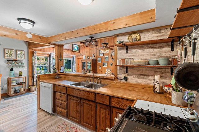 169 W 25TH AVENUE, Oshkosh, WI 54902