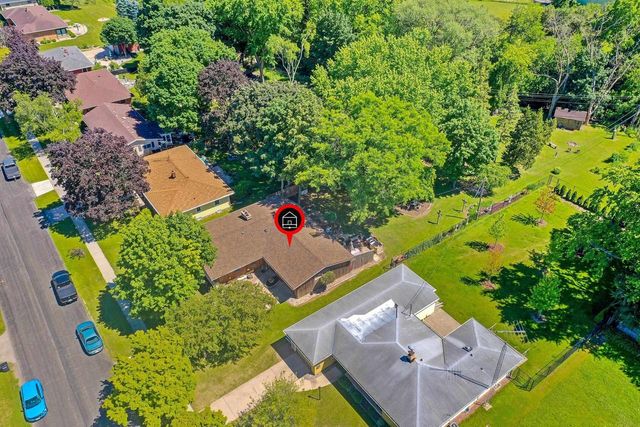 169 W 25TH AVENUE, Oshkosh, WI 54902