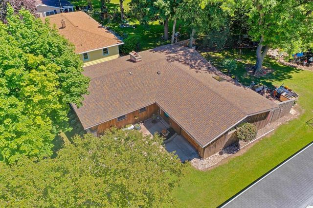 169 W 25TH AVENUE, Oshkosh, WI 54902