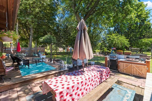 169 W 25TH AVENUE, Oshkosh, WI 54902