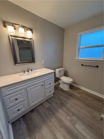 429 W Avenue C Ave, Kingsville, TX 78363