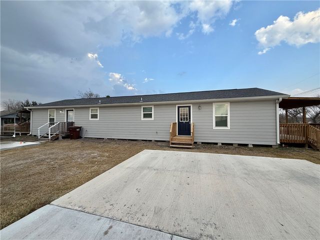 429 W Avenue C Ave, Kingsville, TX 78363