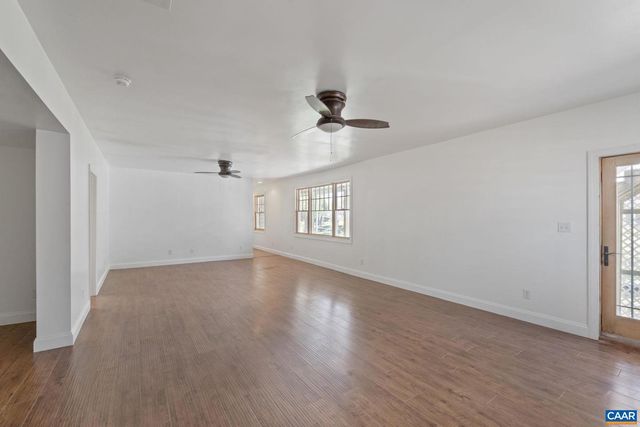 7 BOLLING CIR, Palmyra, VA 22963