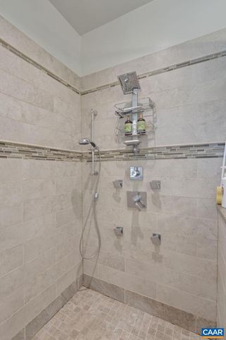 7 BOLLING CIR, Palmyra, VA 22963
