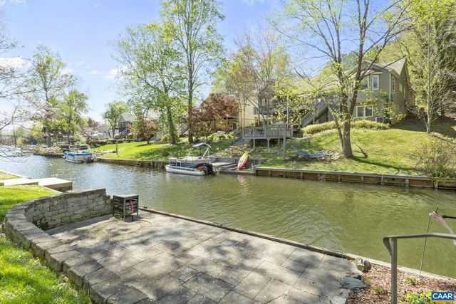 7 BOLLING CIR, Palmyra, VA 22963