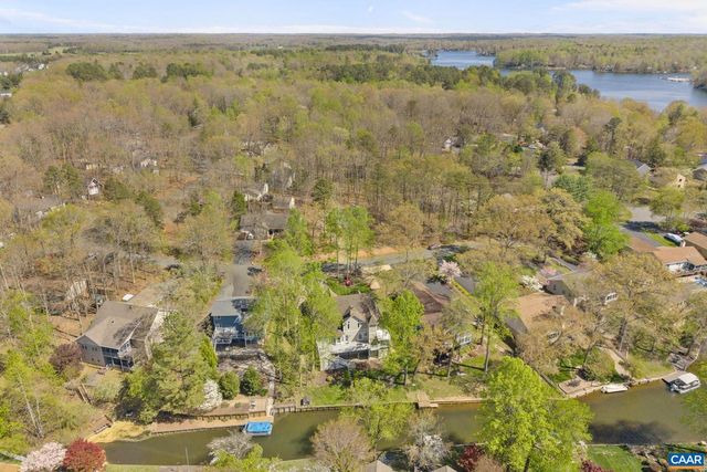 7 BOLLING CIR, Palmyra, VA 22963