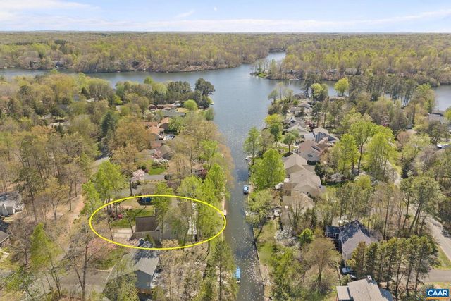 7 BOLLING CIR, Palmyra, VA 22963