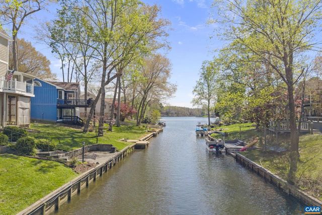 7 BOLLING CIR, Palmyra, VA 22963