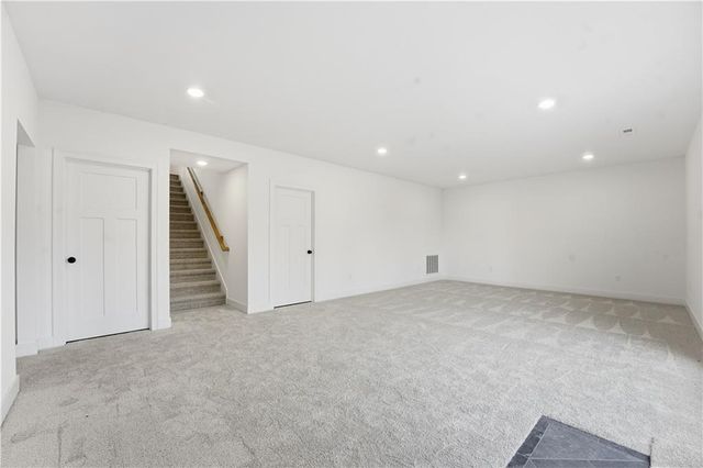 502 7th Street, Smithville, MO 64089