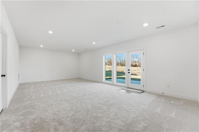 502 7th Street, Smithville, MO 64089