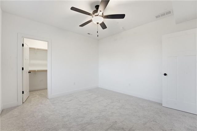 502 7th Street, Smithville, MO 64089