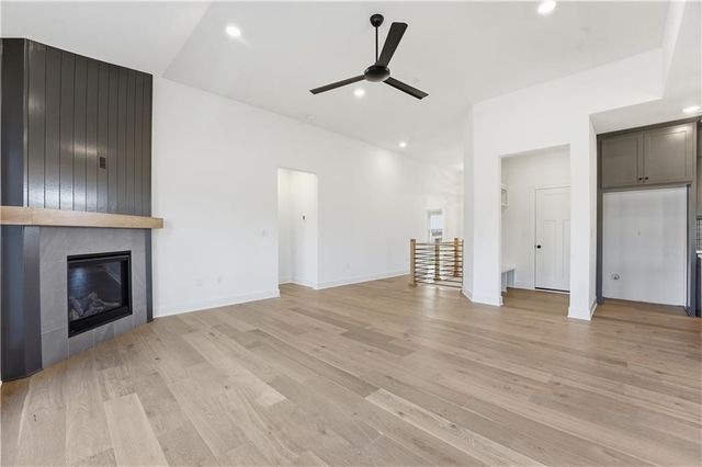 502 7th Street, Smithville, MO 64089