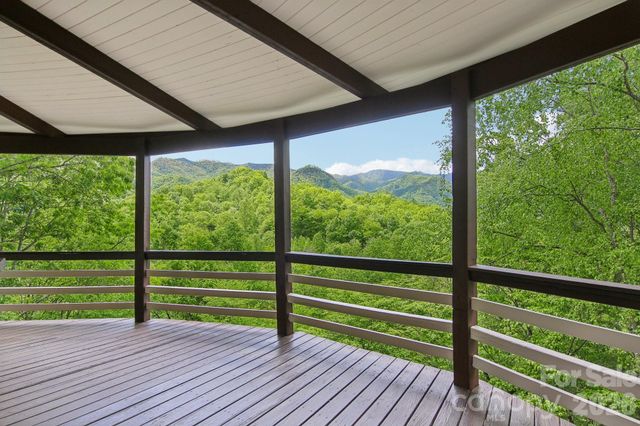 295 Dills Road, Bryson City, NC 28713