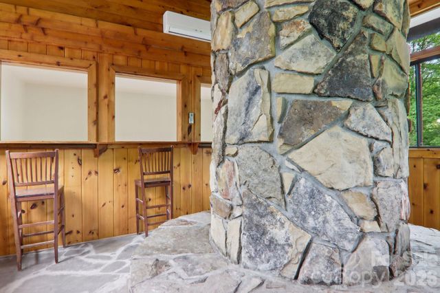 295 Dills Road, Bryson City, NC 28713