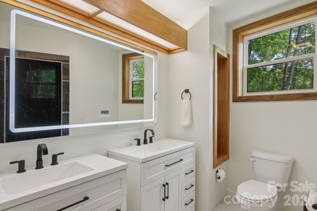 295 Dills Road, Bryson City, NC 28713