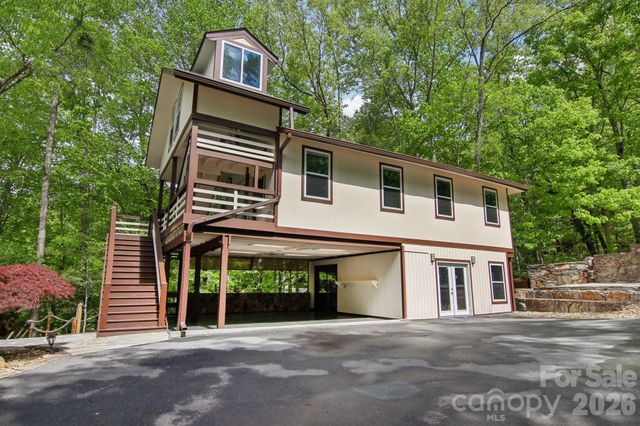 295 Dills Road, Bryson City, NC 28713