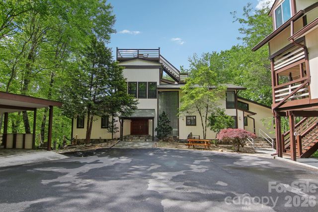 295 Dills Road, Bryson City, NC 28713