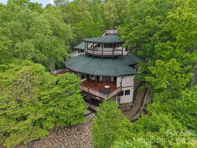 295 Dills Road, Bryson City, NC 28713