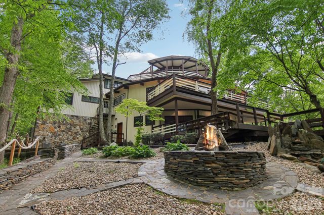 295 Dills Road, Bryson City, NC 28713