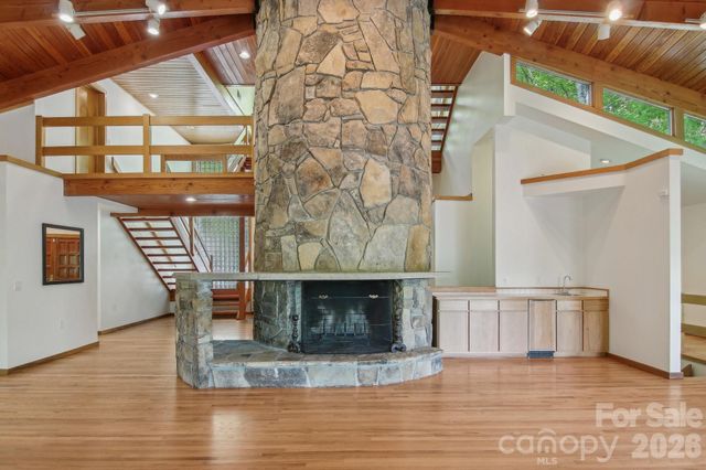 295 Dills Road, Bryson City, NC 28713