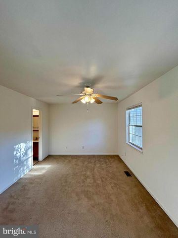 16321 TACONIC CIR, Dumfries, VA 22025