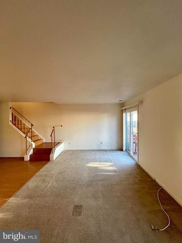 16321 TACONIC CIR, Dumfries, VA 22025