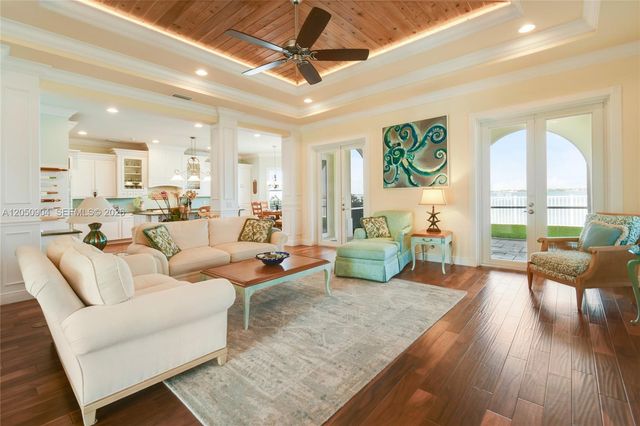 4105 NE Rigels Cove Way, Hutchinson Island, FL 34957