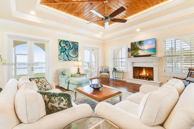 4105 NE Rigels Cove Way, Hutchinson Island, FL 34957