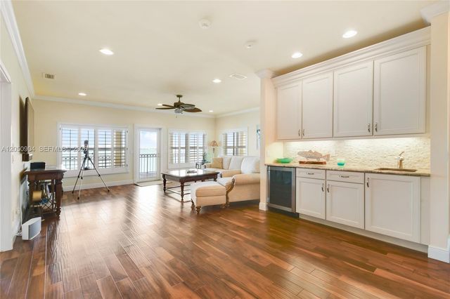 4105 NE Rigels Cove Way, Hutchinson Island, FL 34957