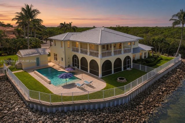 4105 NE Rigels Cove Way, Hutchinson Island, FL 34957