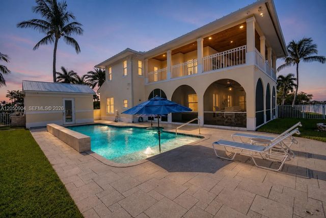4105 NE Rigels Cove Way, Hutchinson Island, FL 34957