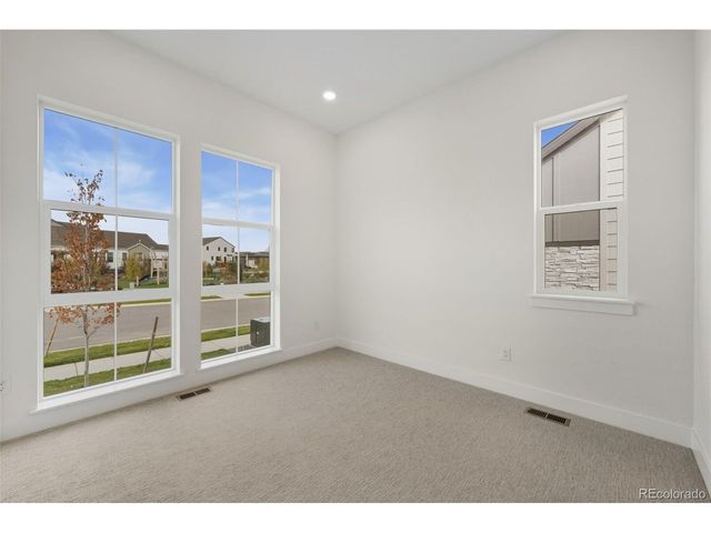 1617 Winter Glow Dr, Windsor, CO 80550