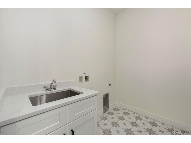 1617 Winter Glow Dr, Windsor, CO 80550