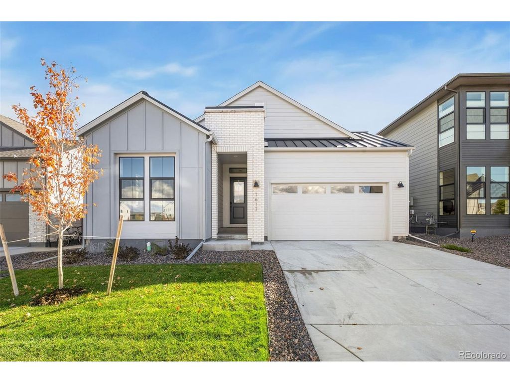 1617 Winter Glow Dr, Windsor, CO 80550