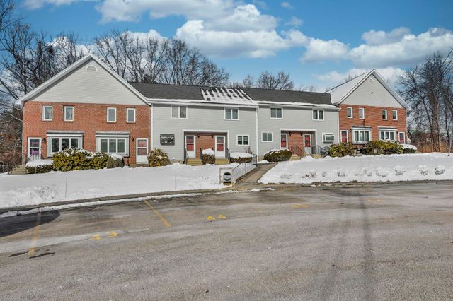 47 Willow Creek Drive, Hudson, NH 03051