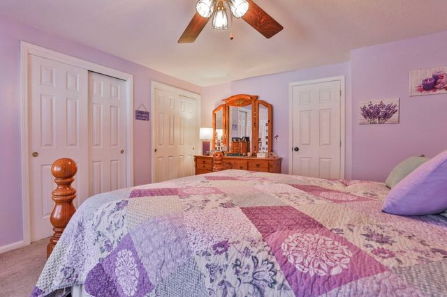 47 Willow Creek Drive, Hudson, NH 03051