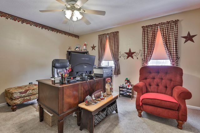 47 Willow Creek Drive, Hudson, NH 03051