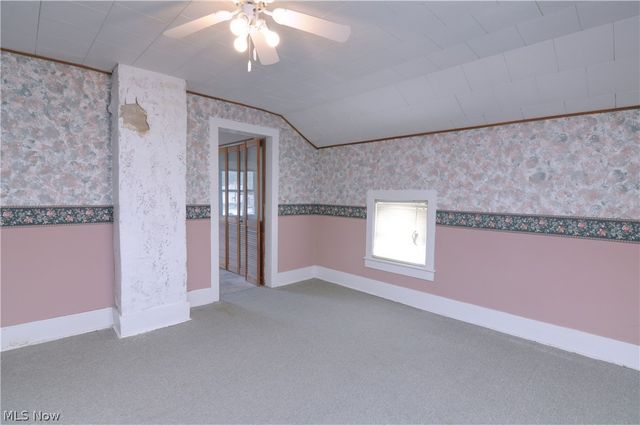 25 31st Street SW, Barberton, OH 44203